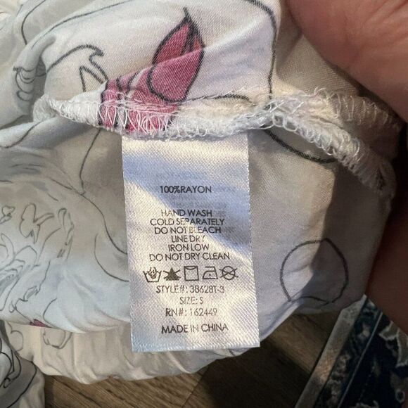 Milk & Honey small abstract button down - Picture 7 of 8